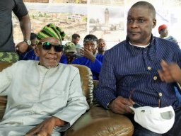 CEREMONIE DE LA PREMIERE LIVRAISON DE L'ESPLANADE DE MEDINA BAYE PAR LE PRESIDENT BAYE CISS AU KHALIFE CHEIKH MAHI